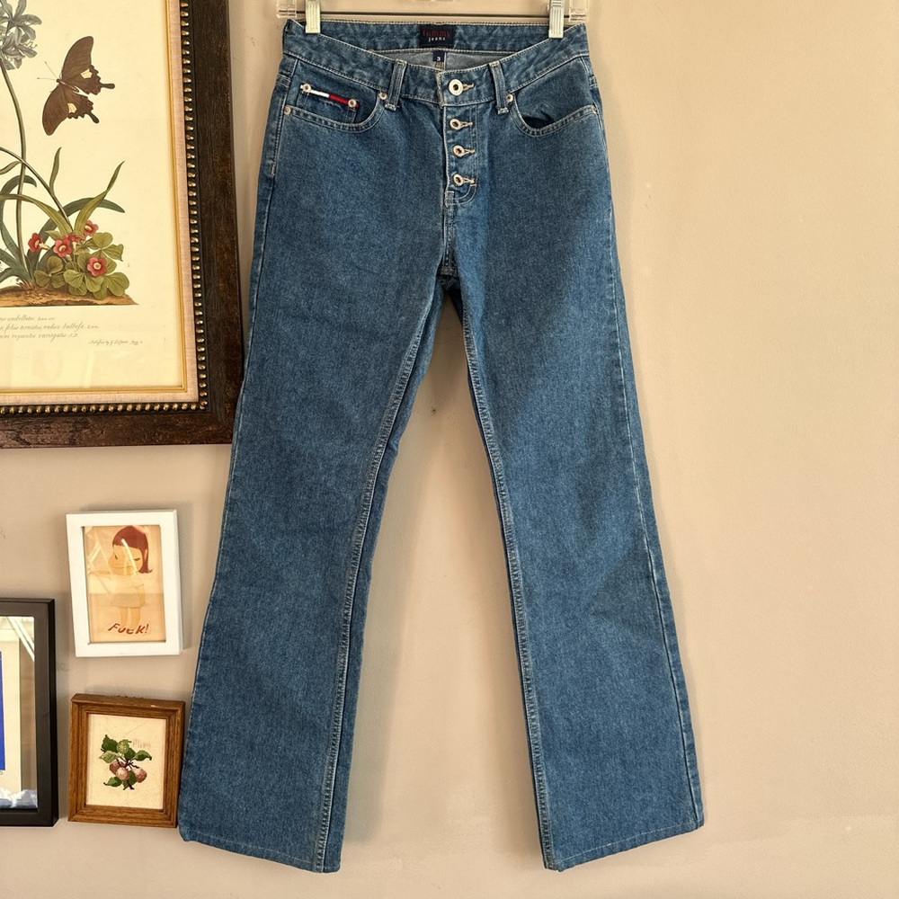 2000s mid riseTommy Jeans! Size 3